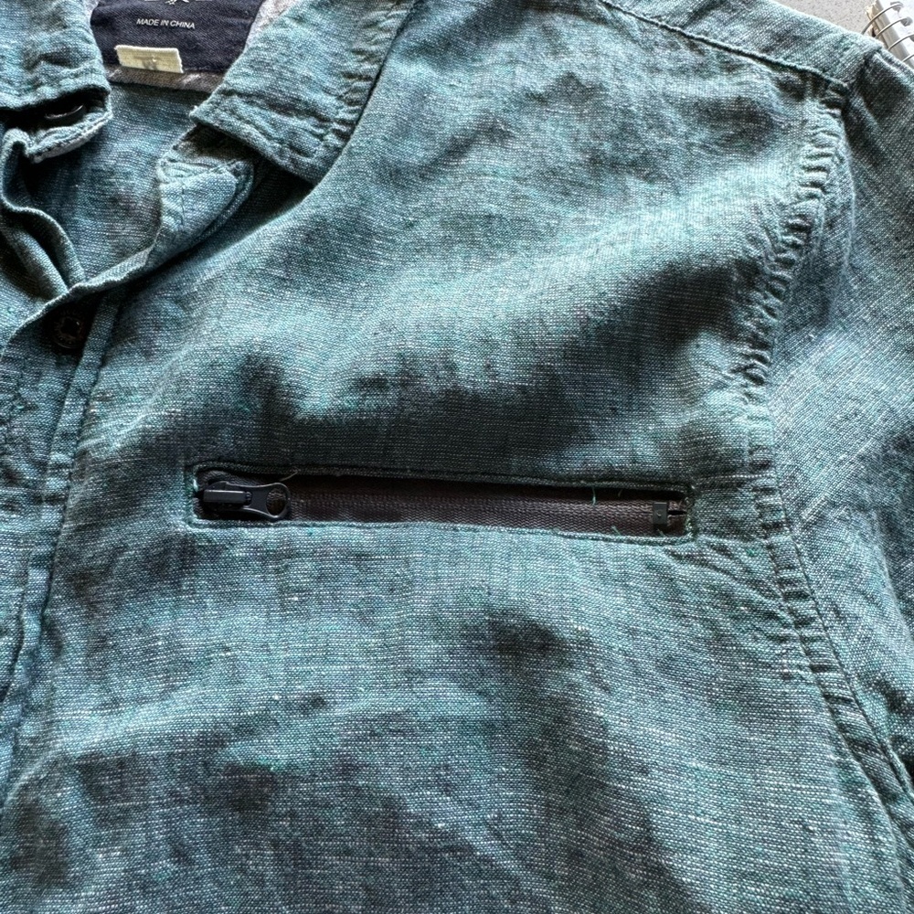 Modern Amusement men’s shirt. - Picture 4 of 4